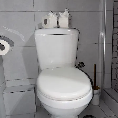 Comfy 3br Downtown Ypsila Alonia View דירה פאטרה