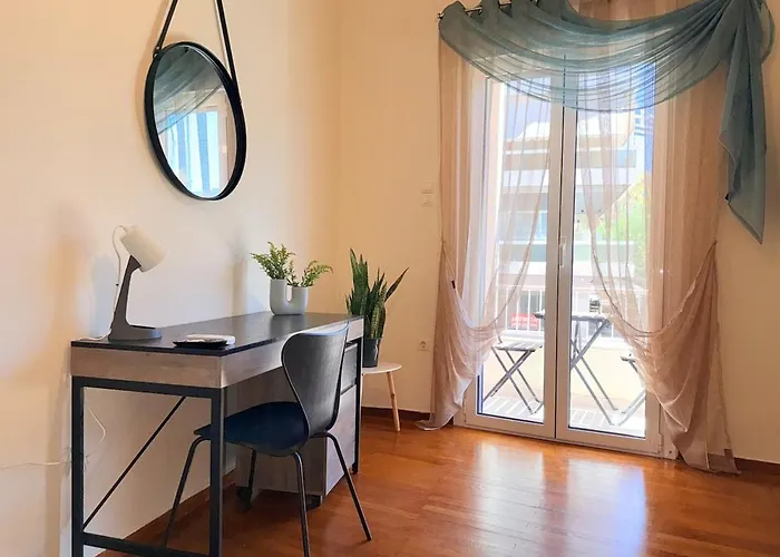 Διαμέρισμα Comfy 3br Downtown Ypsila Alonia View *