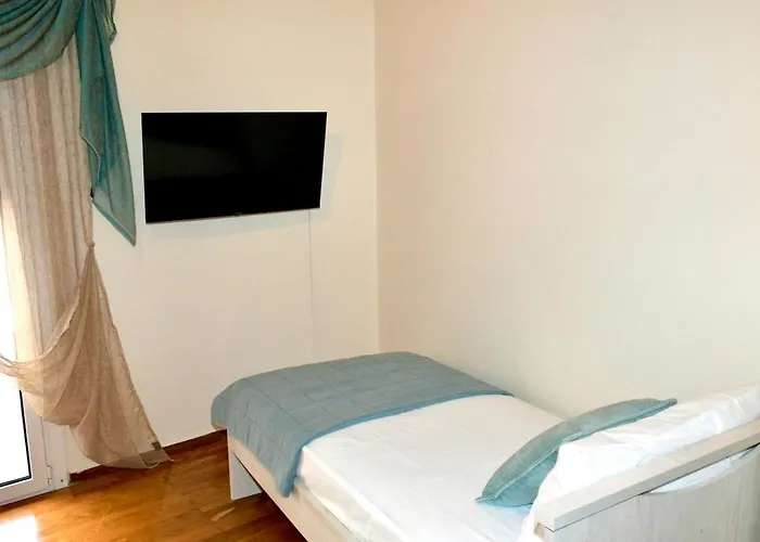 Διαμέρισμα Comfy 3br Downtown Ypsila Alonia View *